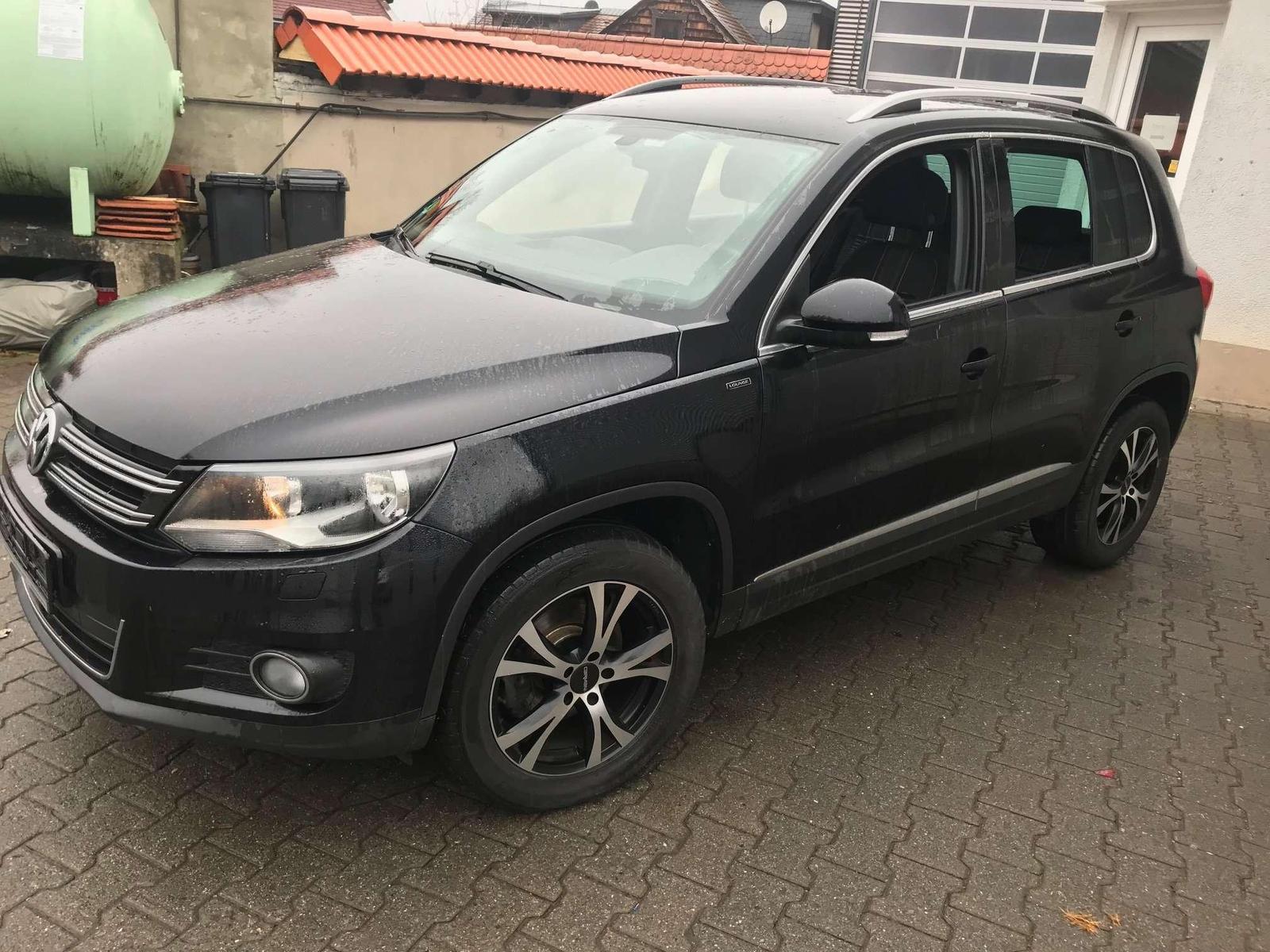 Volkswagen Tiguan 2.0 TDI DSG Lounge Sport 4WD Scheckheft N