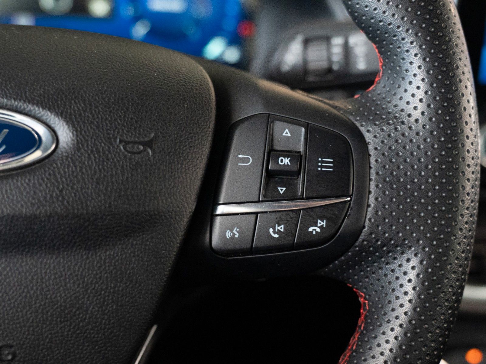 Fahrzeugabbildung Ford Puma ST-Line WINTER-P/AHK/LED/ACC/KAMERA