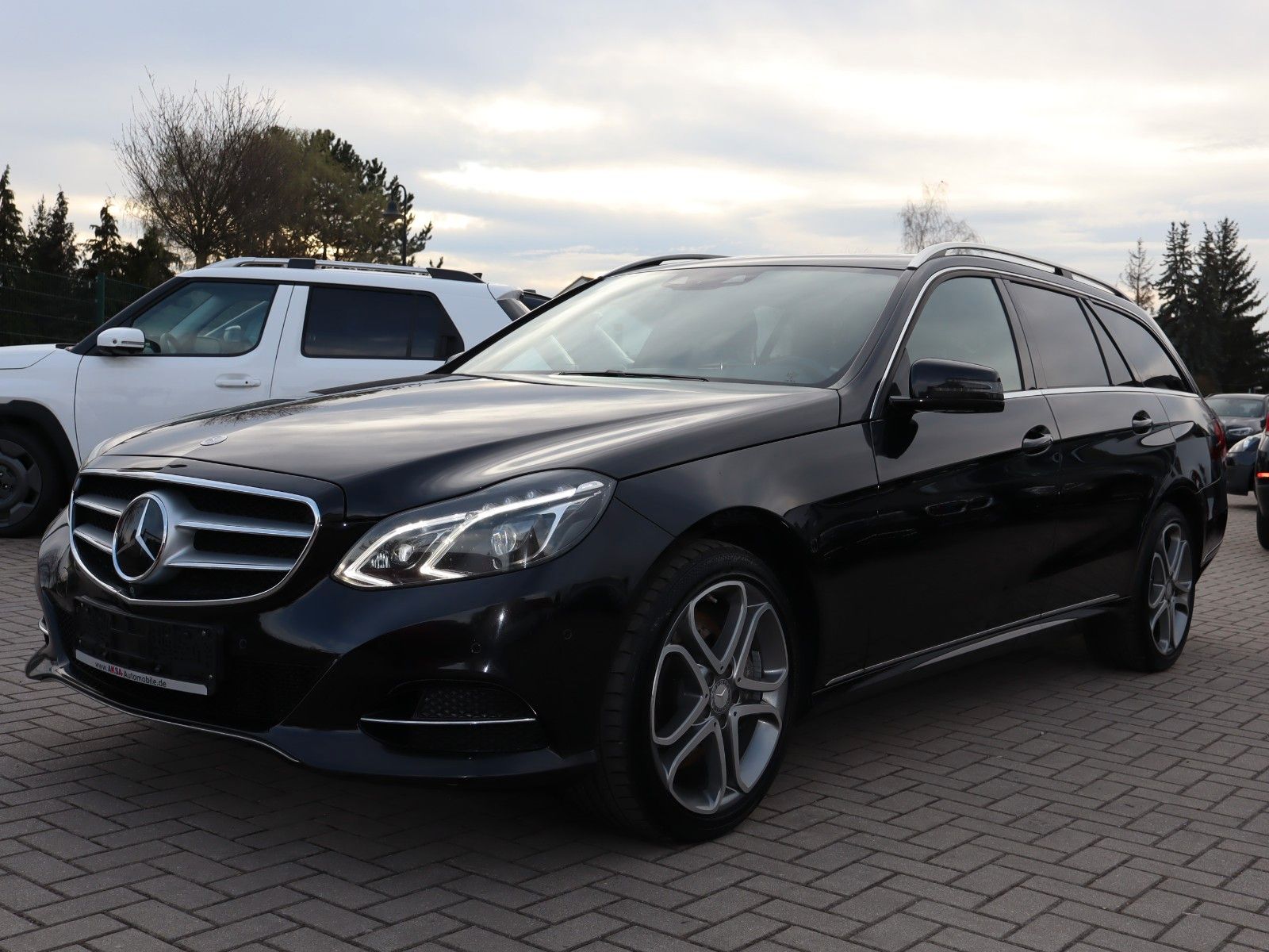 MERCEDES-BENZ E 350 BlueTEC 4MATIC T AVANTGARDE