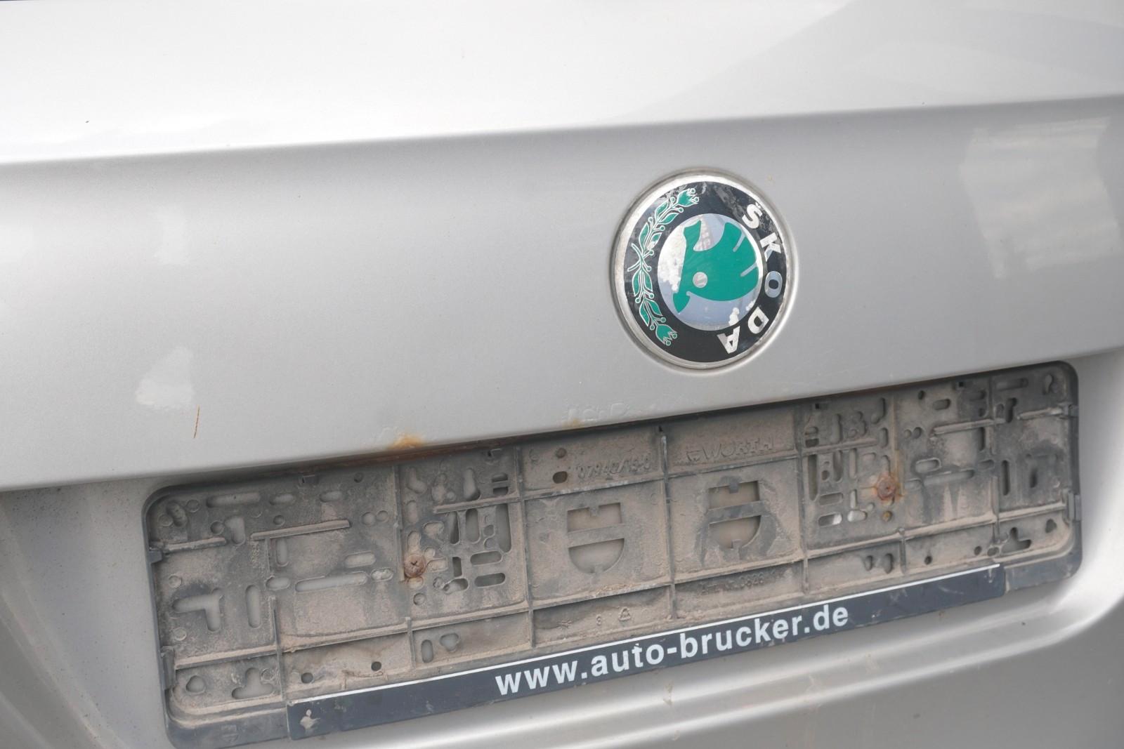 Skoda Superb 2013 — photo 13