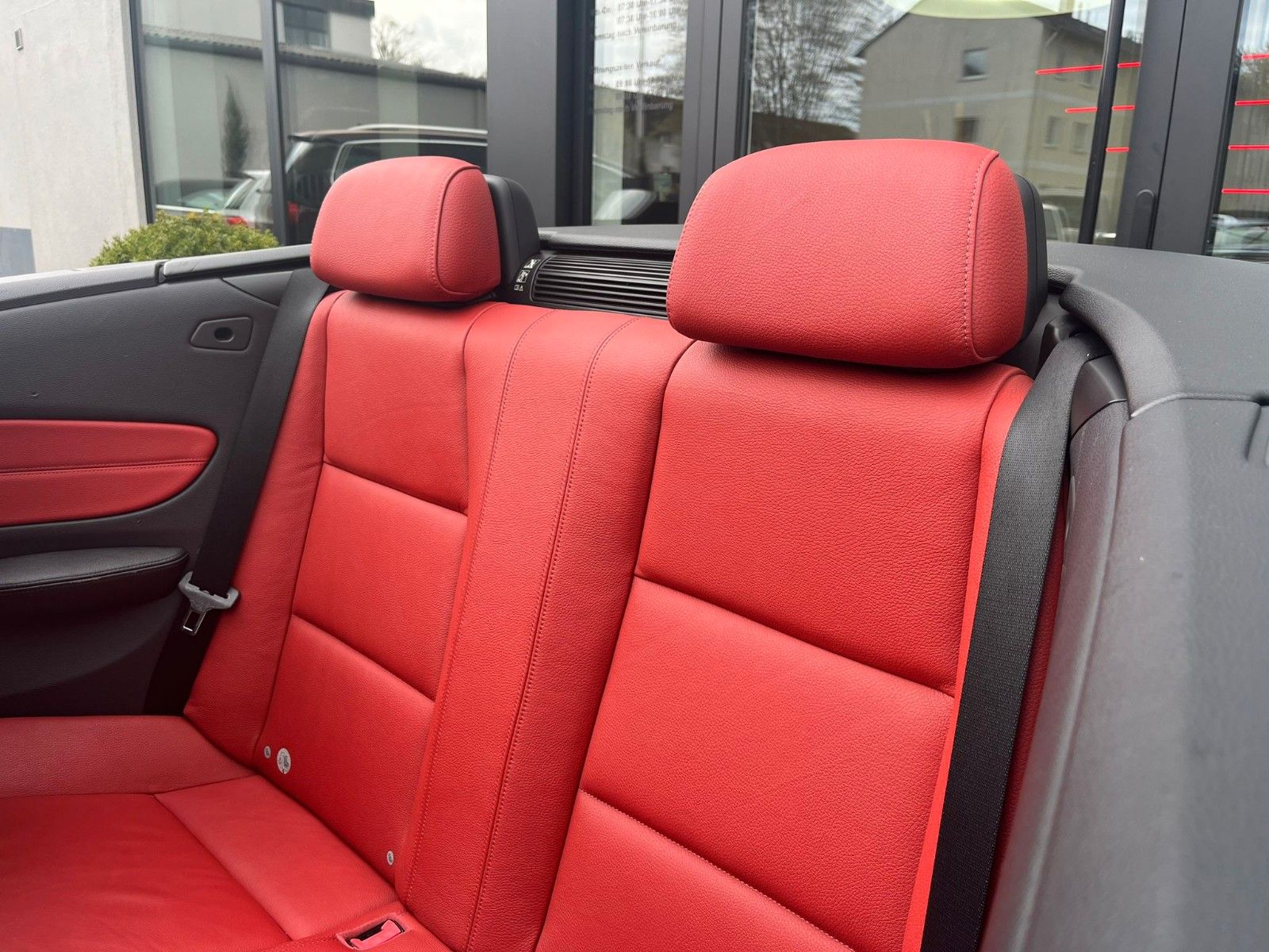 Fahrzeugabbildung BMW 120d Cabrio Advantage *LHZ*PDC*