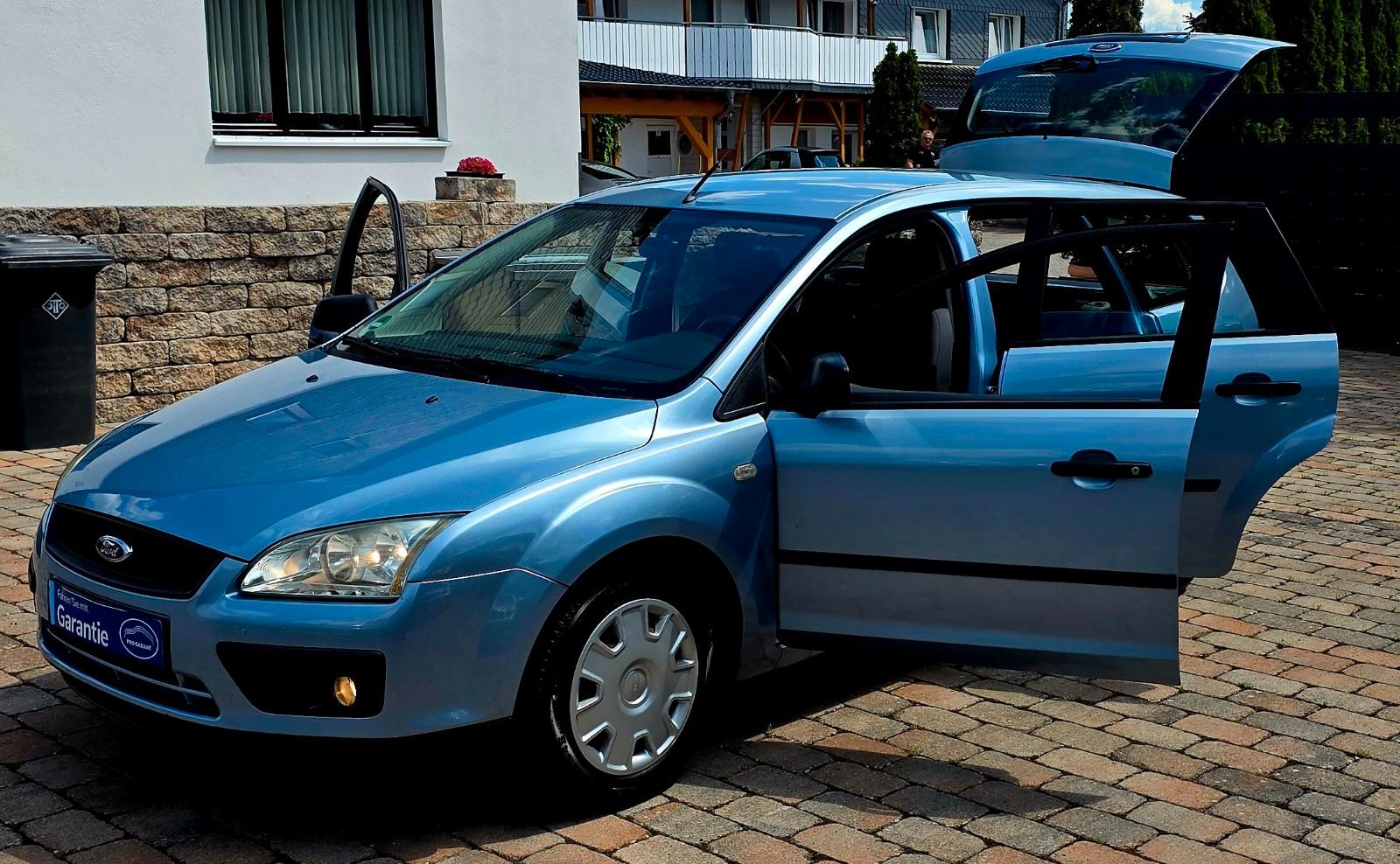 Ford Focus 2006 — photo 11