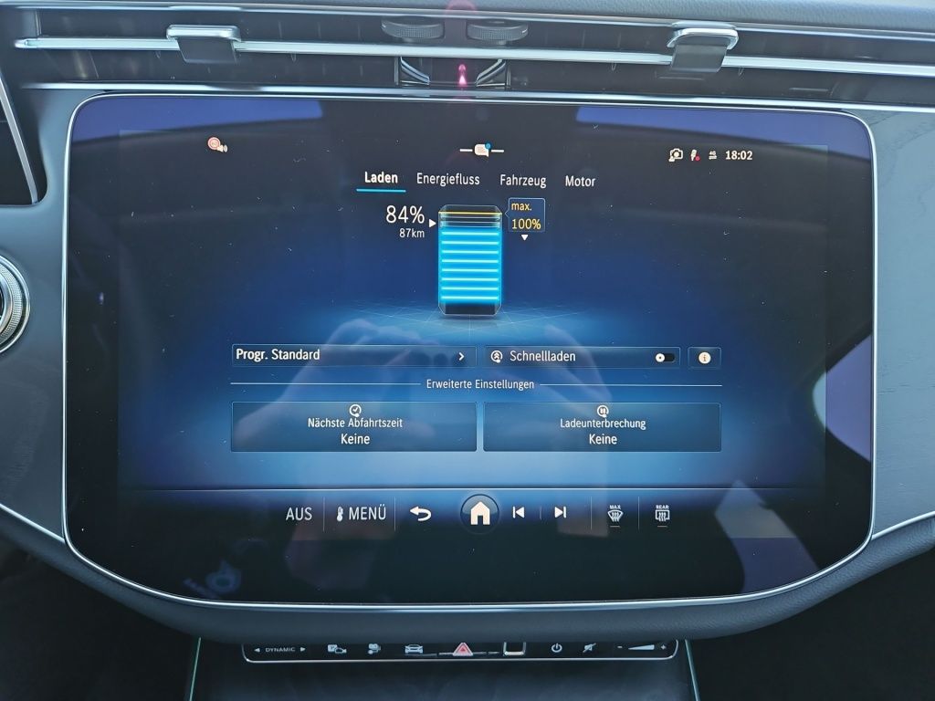 Fahrzeugabbildung Mercedes-Benz E 300 eT Avantg. Distronic+ AHK HUD Memory 360°