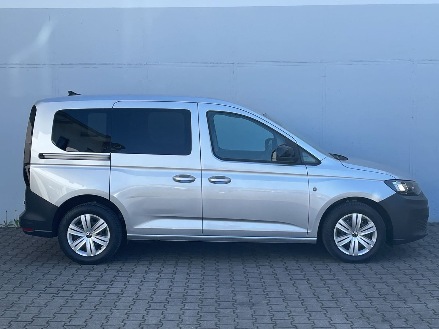 Caddy 1.5 TSI DSG App-Connect/GRA/PDC vo+hi/DAB