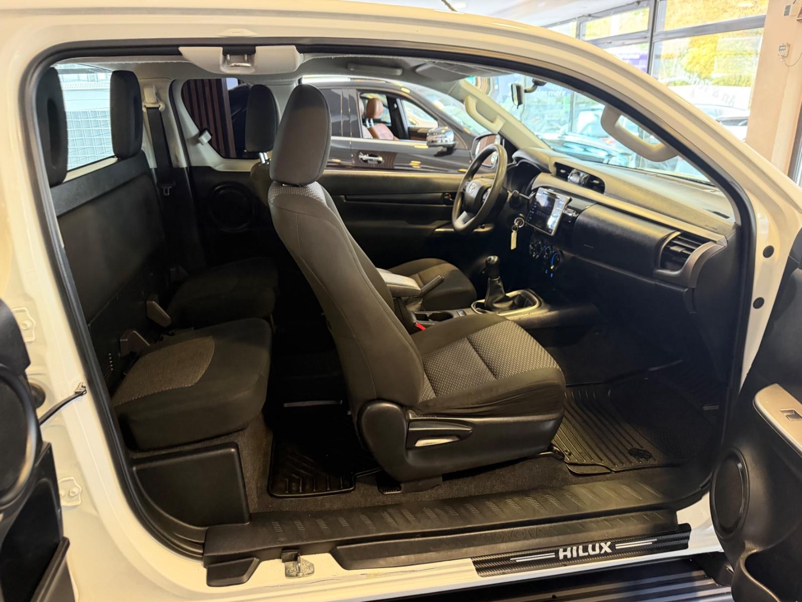 TOYOTA HILUX EXTRA CAB DUTY 4X4 - 150CH - HISTORIQUE ENTRETIEN COMPLET - 2EME MAIN