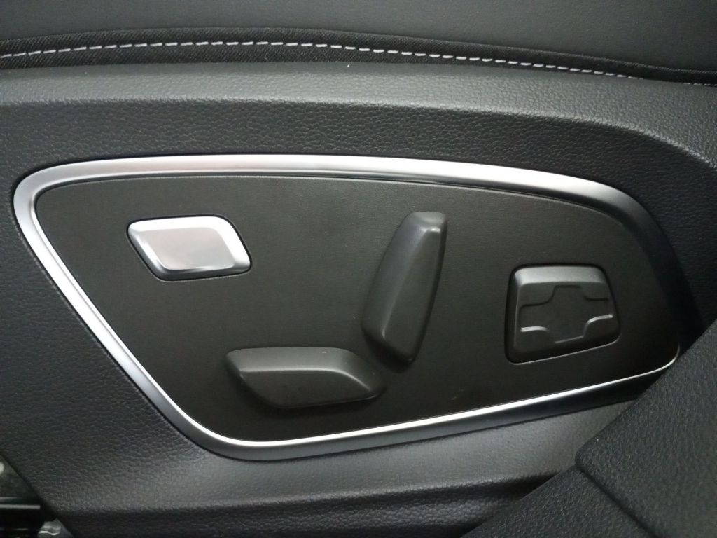 Fahrzeugabbildung Mitsubishi Eclipse Cross Diamant TOP Luxury 87 kWh (22kW)