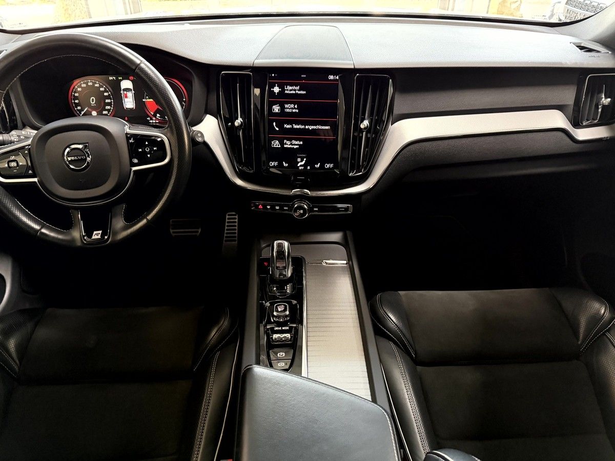 Volvo XC60 T8 AWD R-Design Pano ACC HUD AHK Standhzg foto 13