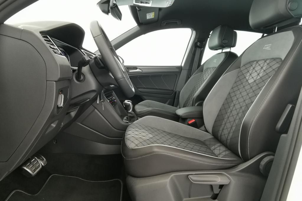 Volkswagen Tiguan R-Line 1.5 TSI 110kW 7-Gang DSG 4 Türen