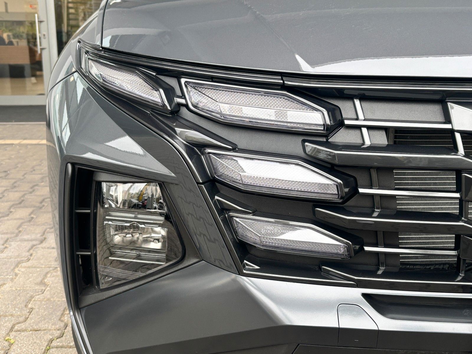 Fahrzeugabbildung Hyundai TUCSON 1.6 T-GDI Select Kamera/Navi!