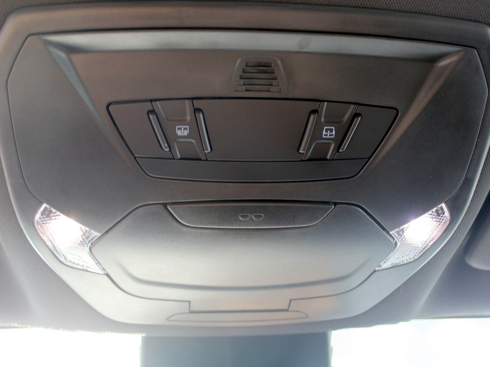Fahrzeugabbildung Ford Kuga ST-Line 1,5 EcoBoost Start/Stopp