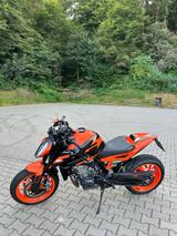 KTM 890 Duke GP - KTM 890 DUKE GP