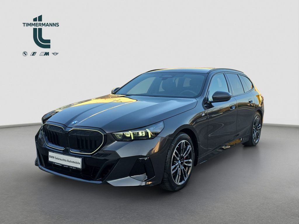Image of BMW 540