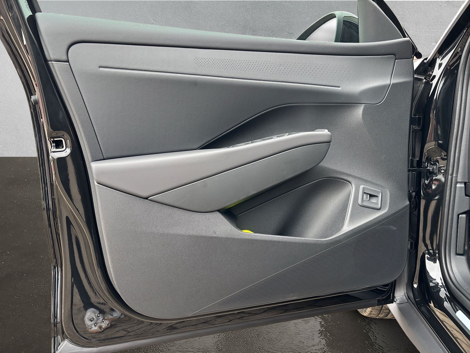 Fahrzeugabbildung Volkswagen T-Roc R-Line TSI 110 kW 7-Gang DSG AH, WR