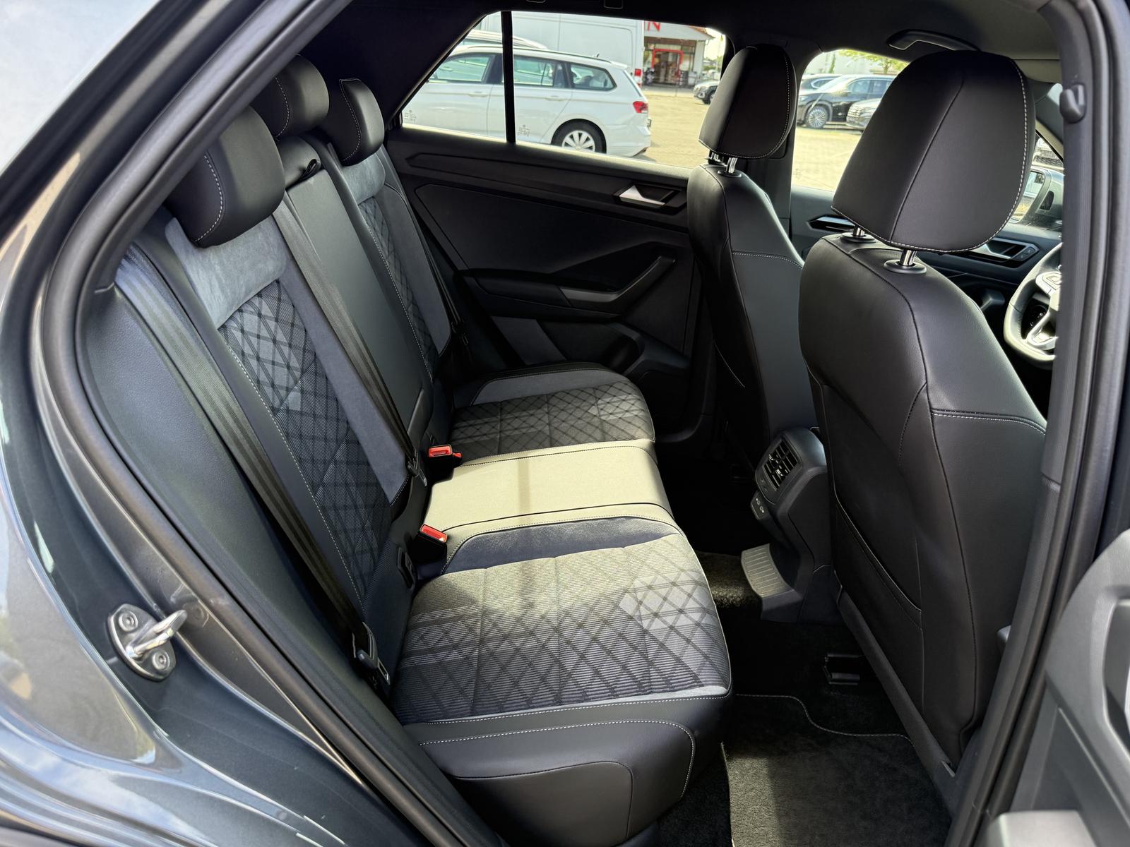 Volkswagen T-Roc R-Line,18-Zoll,IQ-Drive,R.Kam,Kessy,Side., миниатюра 22