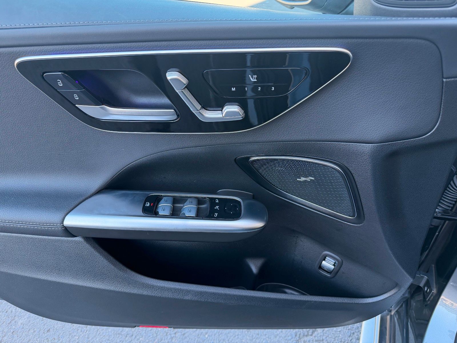 Fahrzeugabbildung Mercedes-Benz C 200 AMG+Memory