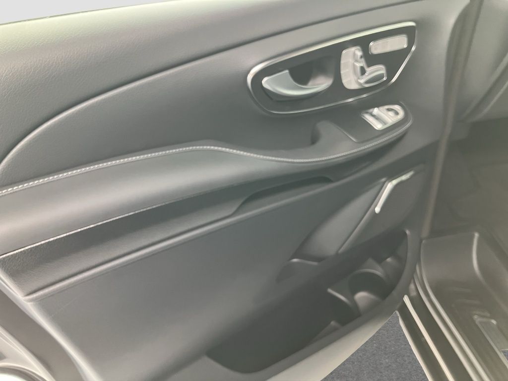 Fahrzeugabbildung Mercedes-Benz V 300 d 4MATIC EXCLUSIVE Lang AHK*Leder*Navi*