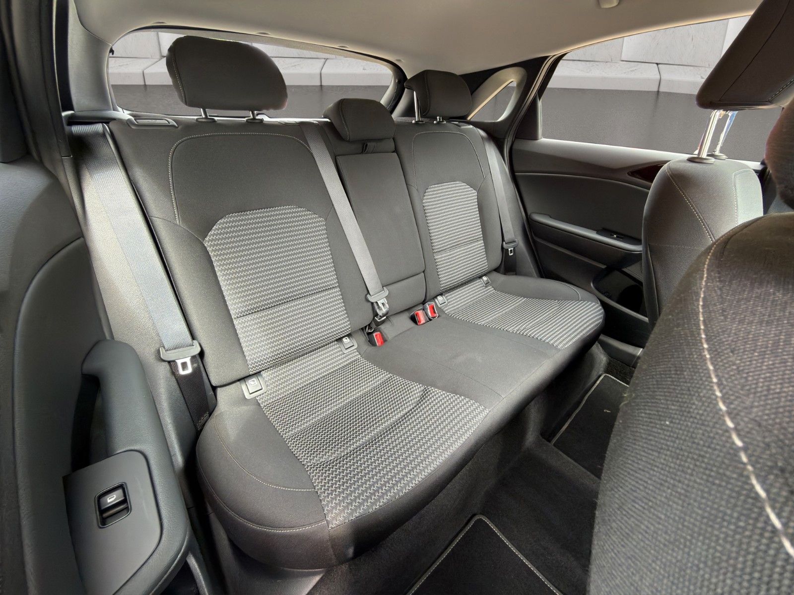 Fahrzeugabbildung Kia Ceed Ultimate*JBL*SHZ*LHZ*Kamera*Navi**