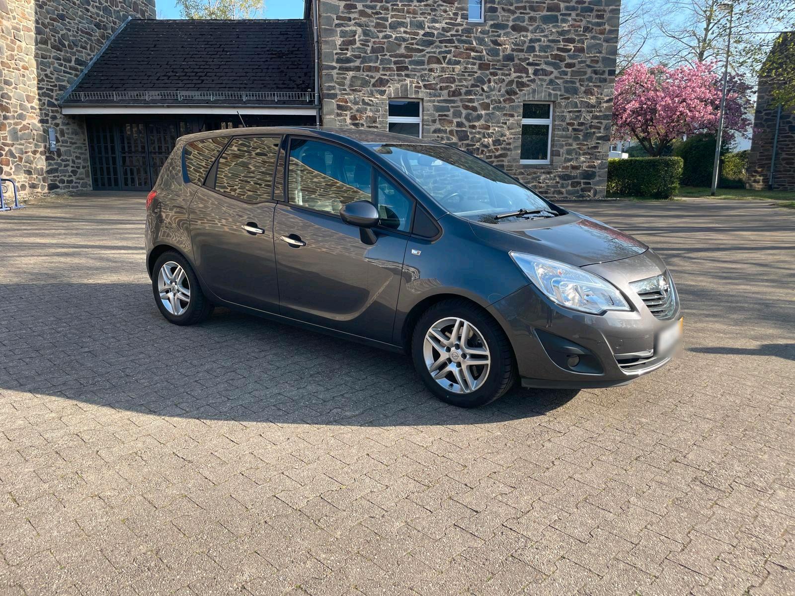 Opel Meriva, 2011