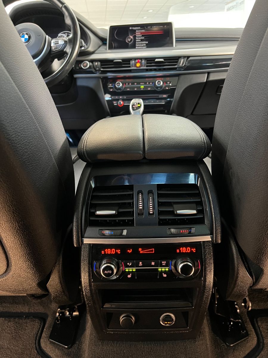 Fahrzeugabbildung BMW X6 xDrive 30 d M Sport Paket *4xSitzh*Head-Up*