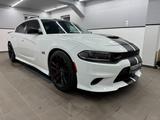 Dodge Charger 6.4 SRT Scat Pack/Last Call/Dynamic Pack - Dodge Charger mit Panoramadach