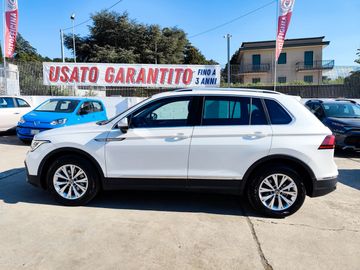 Volkswagen Tiguan - 4