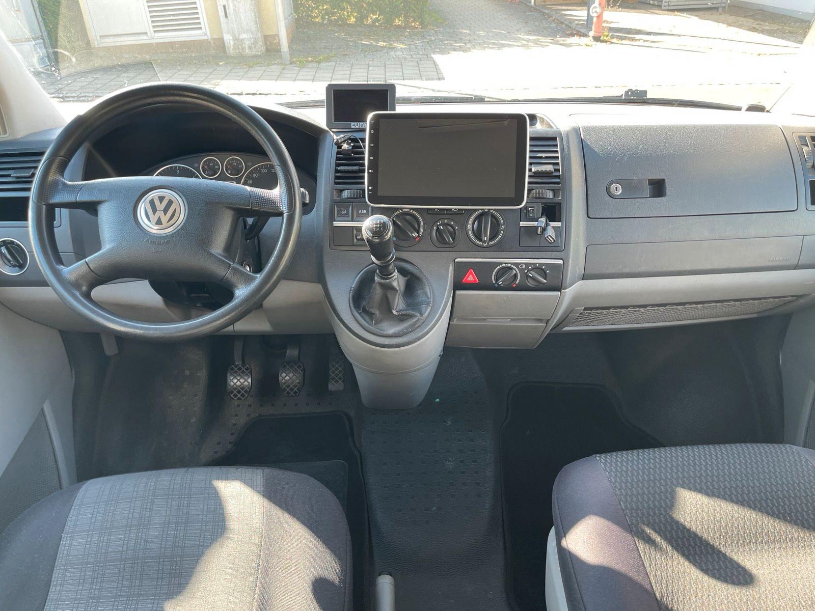 Volkswagen  2004 — photo 10