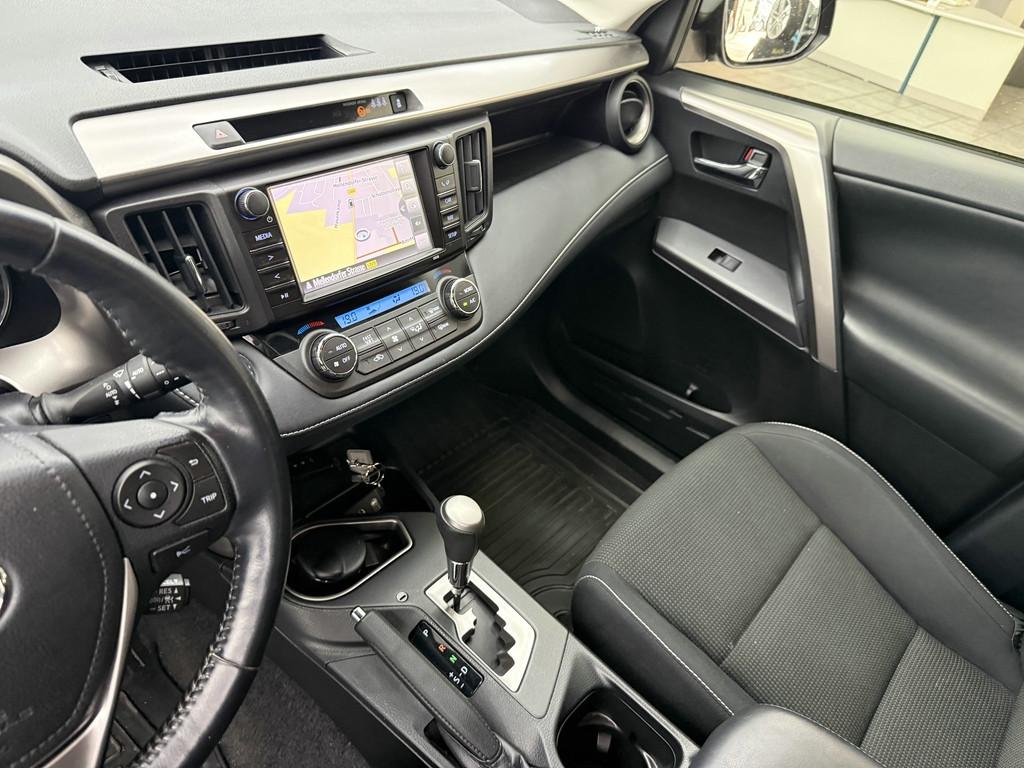 Toyota RAV4 2.5 Hybrid Team D, 1.Hd., LED, Navi, Kamera