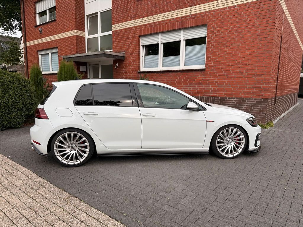 Image of Volkswagen Golf
