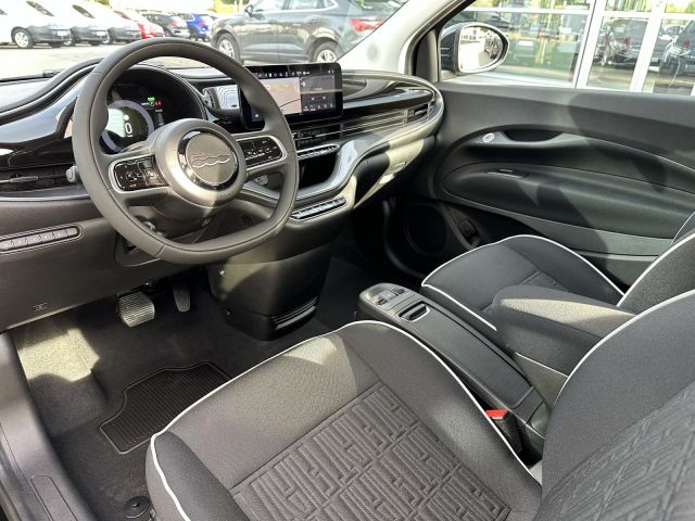 500e 42kWh KOMFORT PAKET PDC Klima Navi