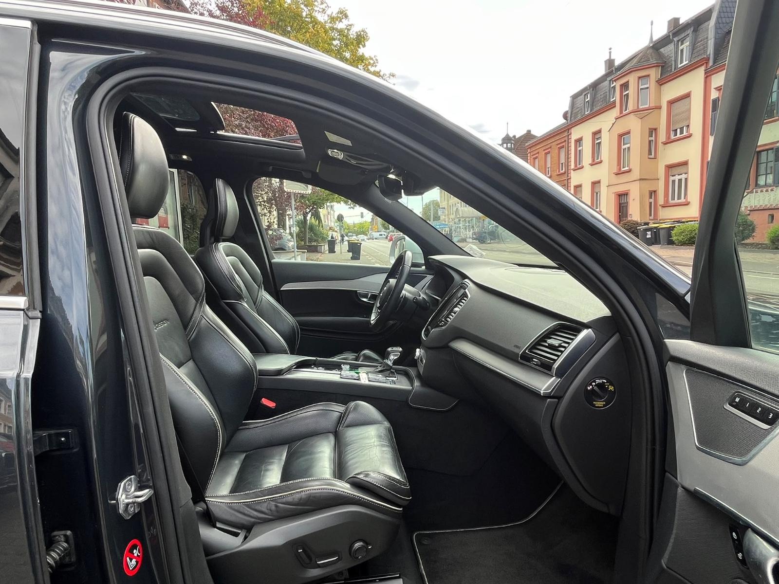Volvo XC90 R Design AWD 7.Sitze Panorama, Leder