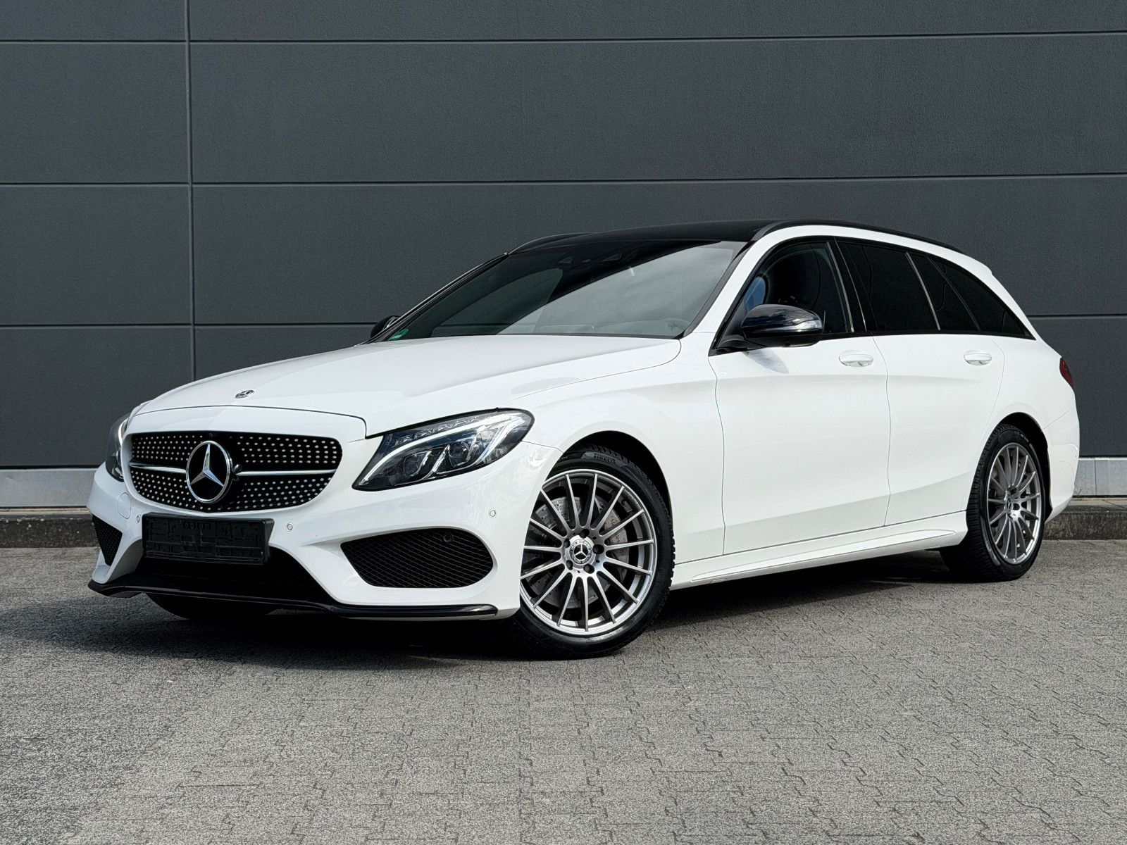 MERCEDES-BENZ C 400 4Matic 3x Amg Pano Burmester Luftfahrwerk