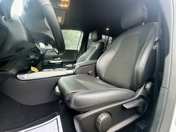 Mercedes GLB 220 - 12
