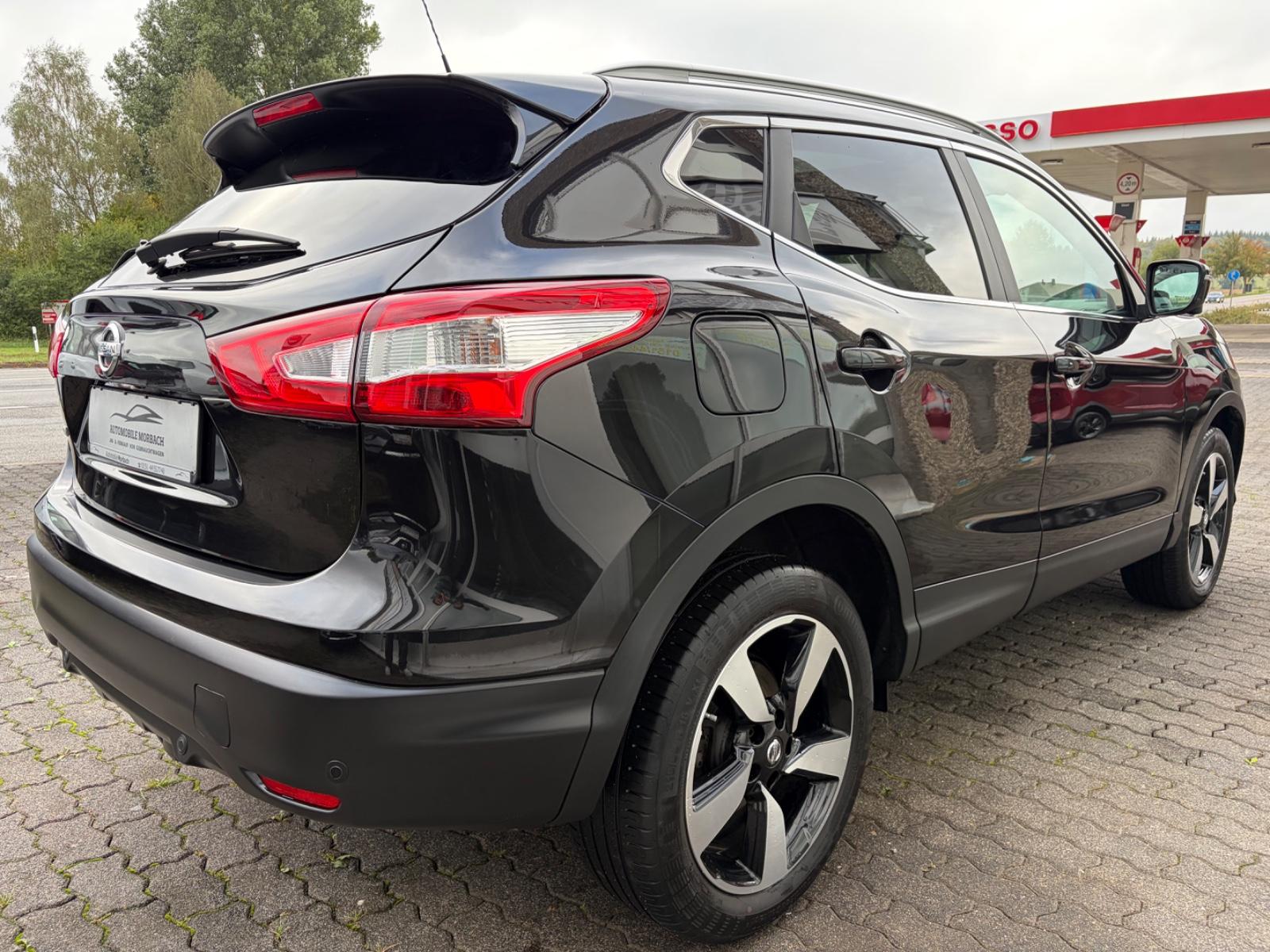 Nissan Qashqai 360° 1.6*PANO*NAVI*LED*360°-CAM*1HAND*LM