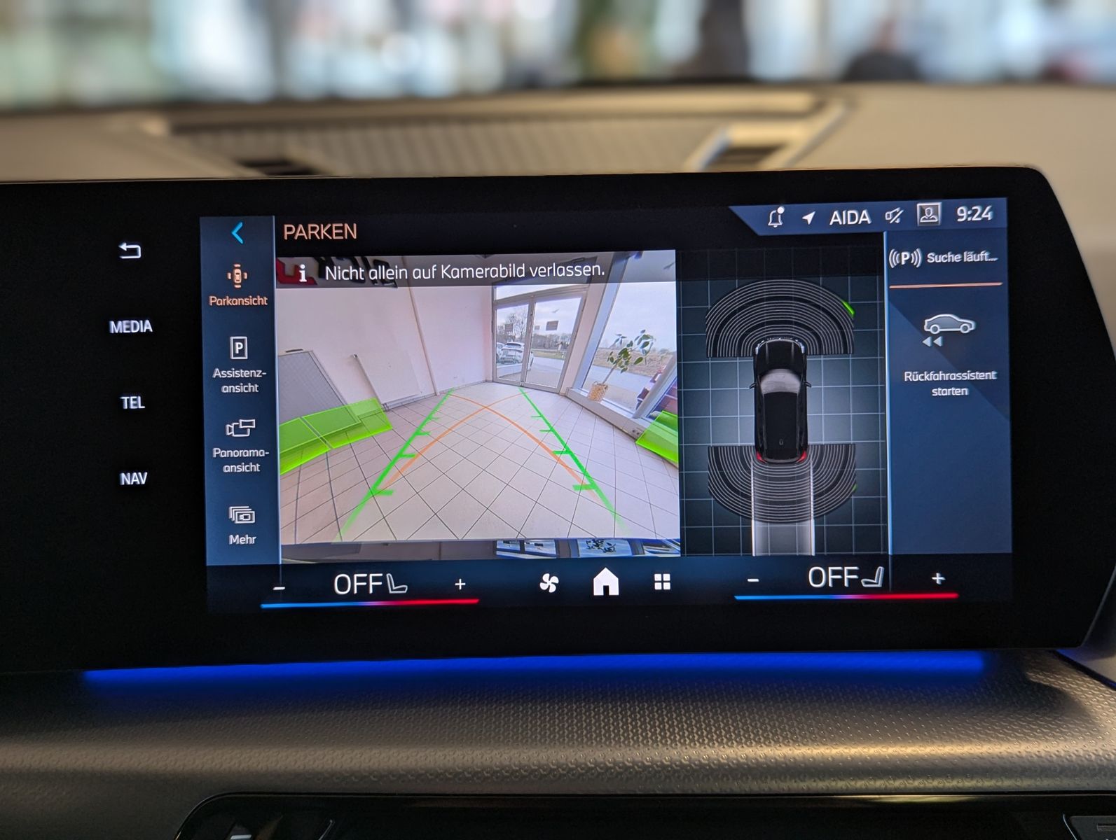 BMW X1 18d sDrive M-Sport Travel-Paket Pano Cam AHK - Image 23