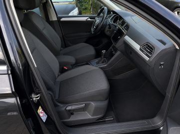 Volkswagen Tiguan - 12