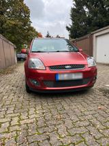 Ford fiesta - Ford Fiesta mit Benzin-Antrieb: Kombi