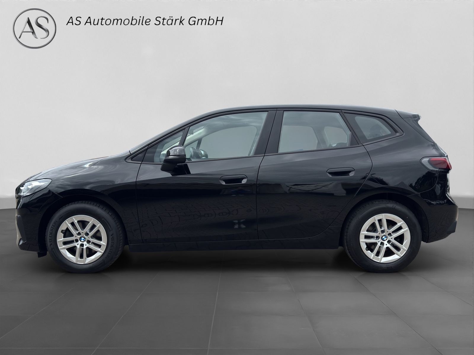BMW 218i Active Tourer Autom+Adaptive LED+Cam+Navi imagem 2