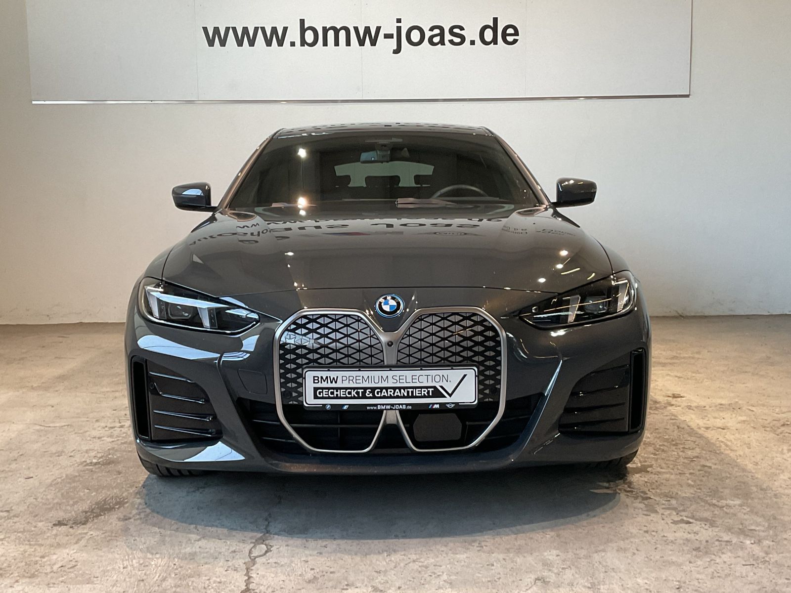 Fahrzeugeinzelansicht 6 Fahrzeugabbildung BMW i4 xDrive40 Gran Coupé, Parking Assistant Plus
