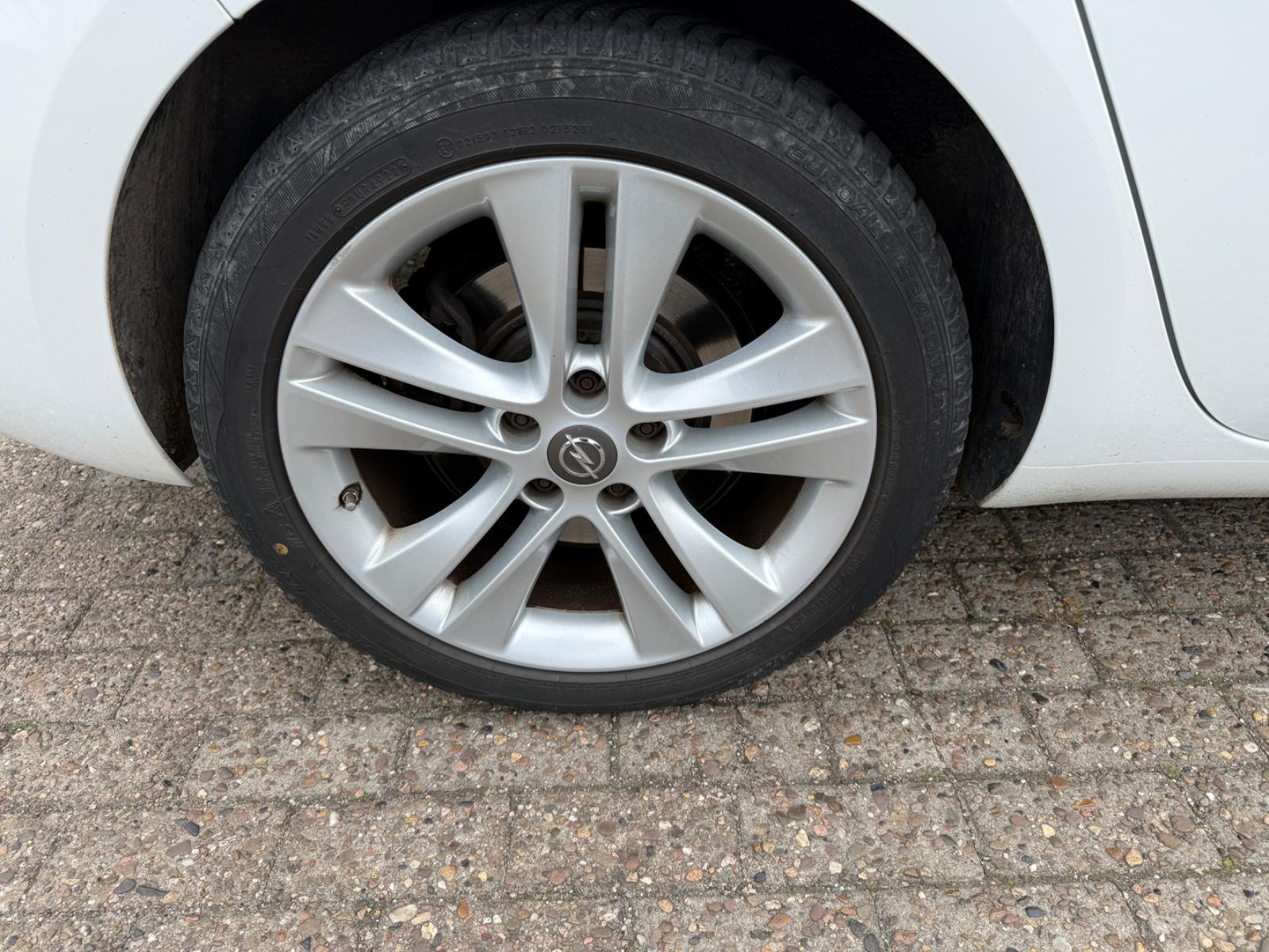 Opel Zafira Aut.7Sitzer Navi Bi-Xenon FlexFix Kamera