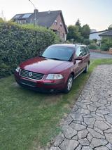 Volkswagen Passat 1.8 T tiptronic Comfortline - Volkswagen Passat mit Benzin-Antrieb: Kombi, 1.8