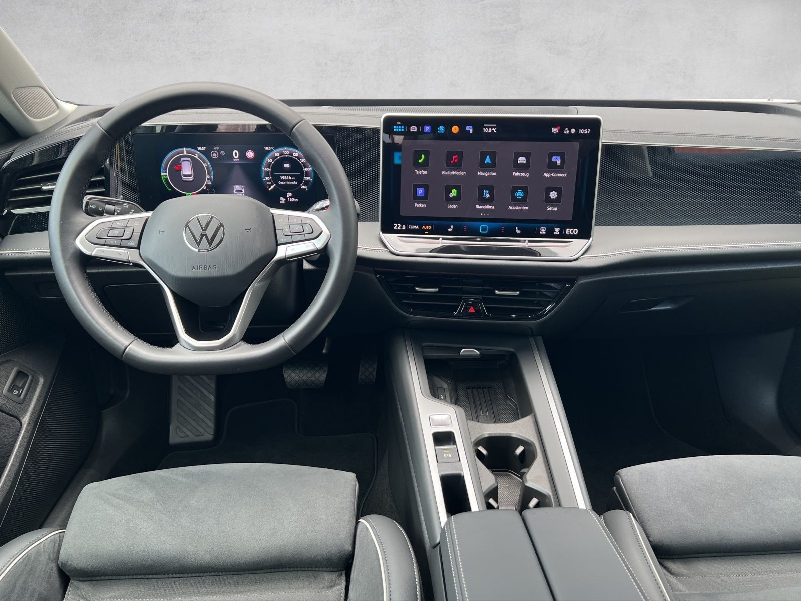 Passat Variant Business 1.5 TSI eHybrid DSG AHK*
