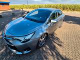 Toyota Avensis Executive - Toyota Avensis Executive mit Diesel-Antrieb