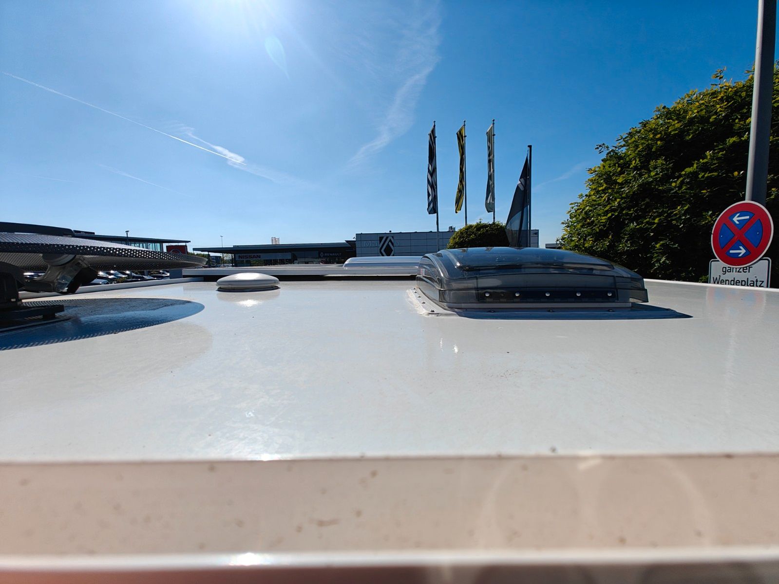 Fahrzeugabbildung NobelART T-5000 - SAT, TV, 2x Solar, Markise, MaxxFan -