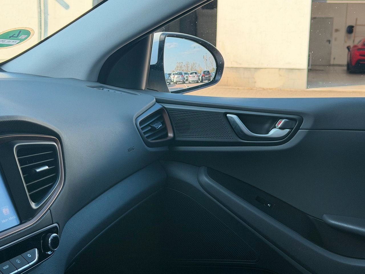 Fahrzeugabbildung Hyundai IONIQ EV Premium *Schiebedach*Totwinkel*ACC*LED*