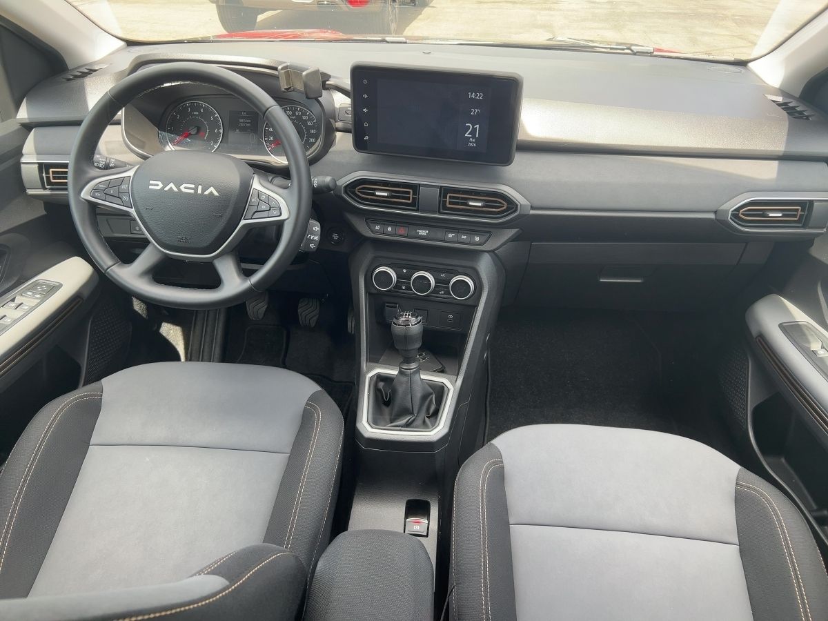 Fahrzeugabbildung Dacia Jogger Extreme+ TCe 110 7-Sitzer