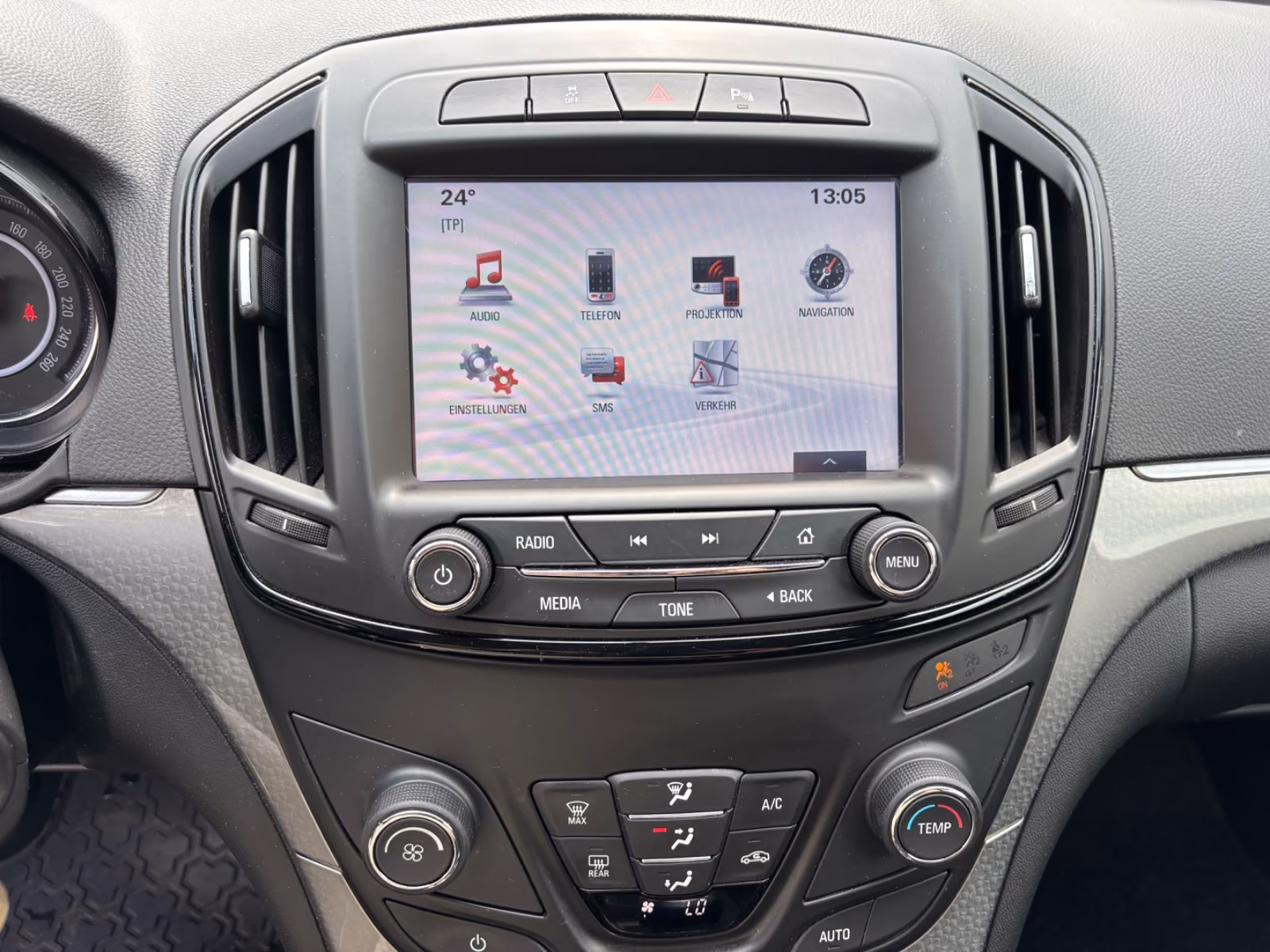 Opel Insignia 2015 — photo 15