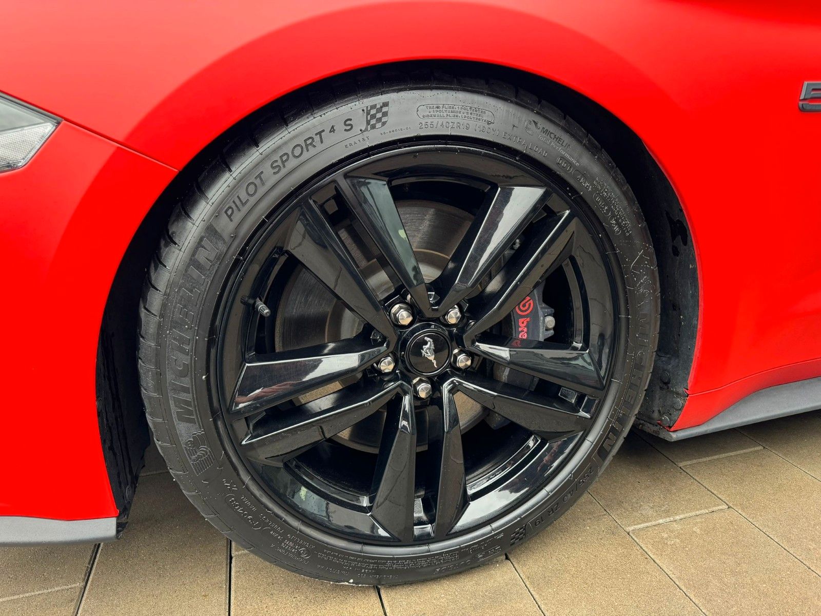 Fahrzeugabbildung Ford Mustang 5.0 Ti-VCT V8 Fastback GT