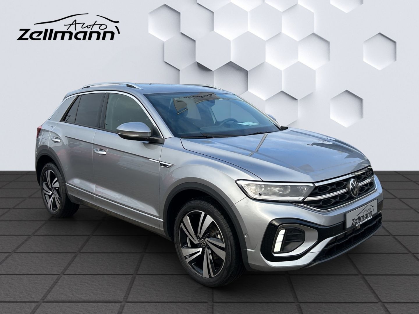 T-Roc R-Line 1.5 l TSI OPF 110 kW DSG AHZV Matri