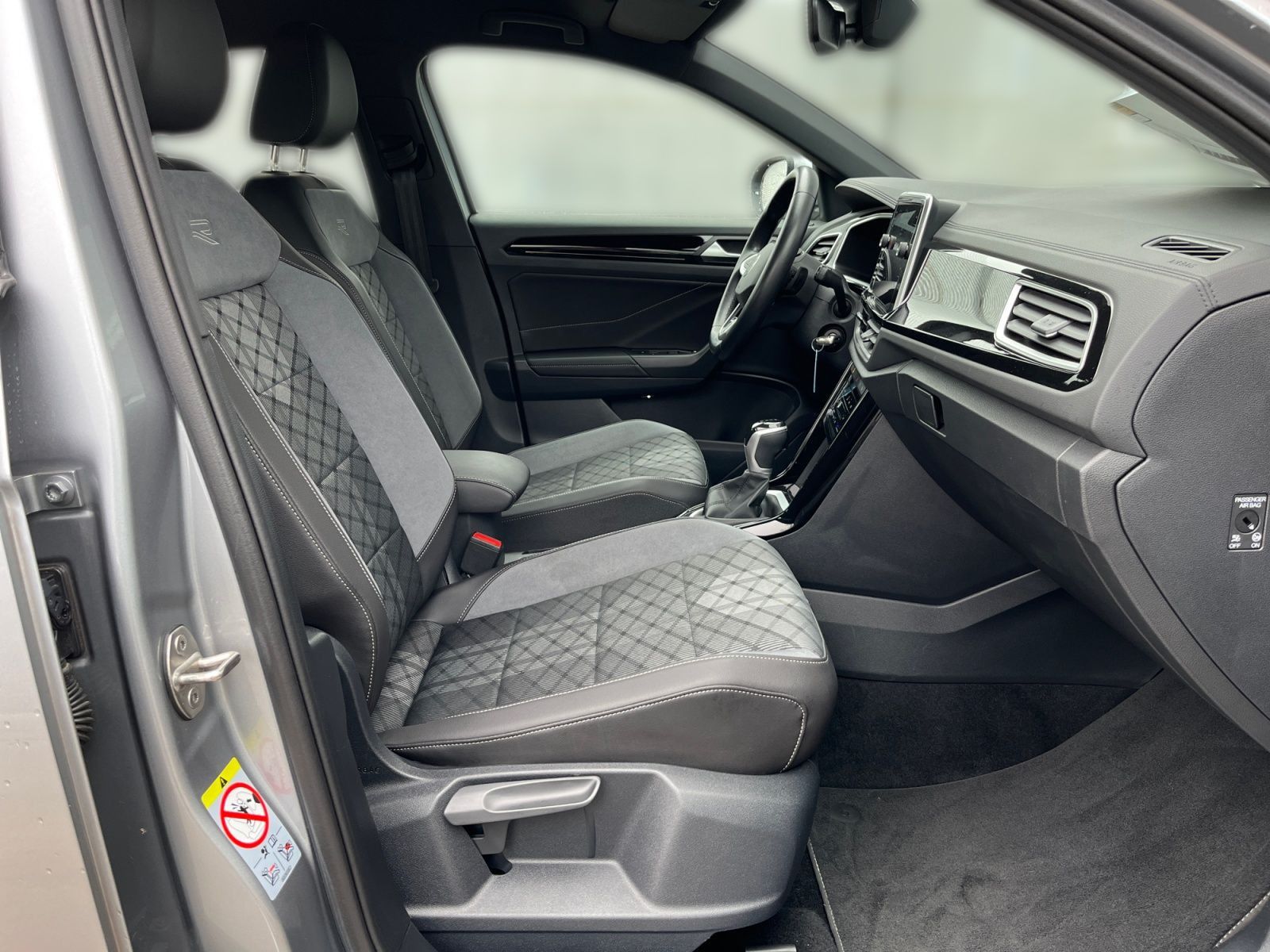 Volkswagen T-Roc - Bild 15