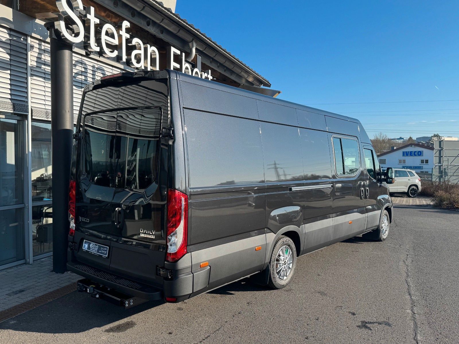 Fahrzeugabbildung Iveco Daily 35S21 HA8 3.0L *R4.100mm*Automatik*AHK*LED